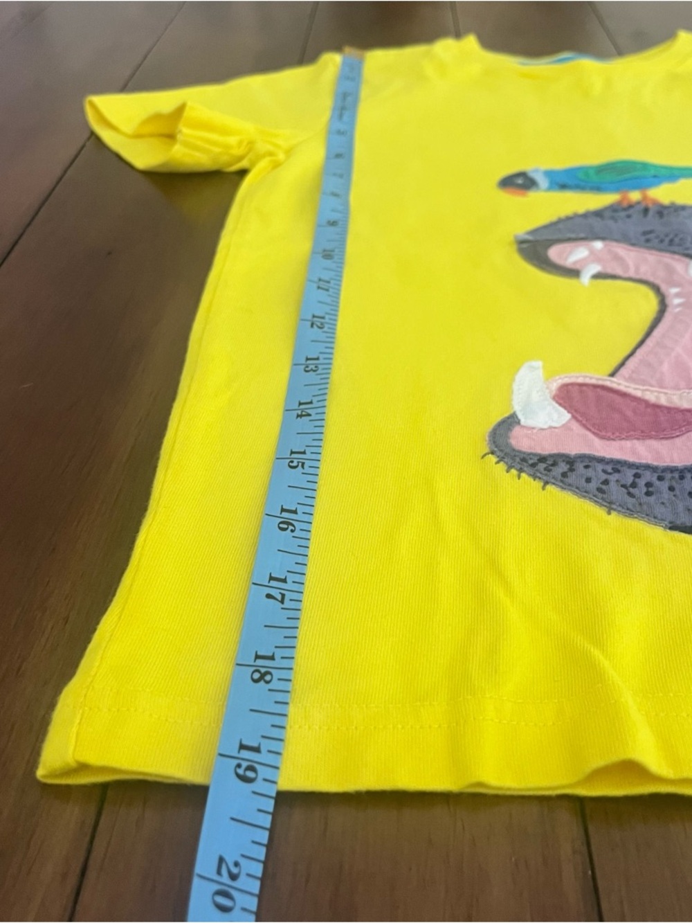 Mini Boden (7|8y) Hippo Appliqué Tee - Picture 9 of 12
